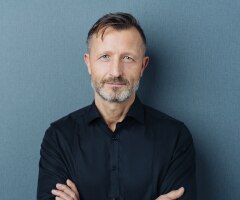 Paul want to chat with older singles